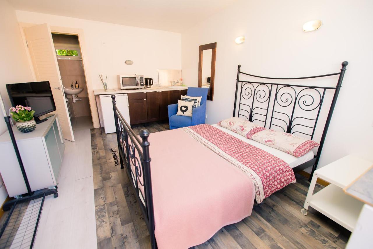 Old Town Apartments Alytus Bagian luar foto